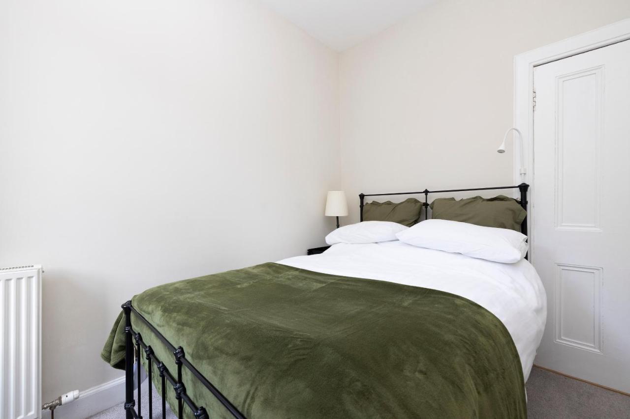 Edinburgh Holyrood Park Views Apartment מראה חיצוני תמונה
